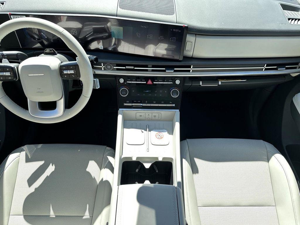 New 2026 Shimmering Silver Pearl Hyundai SEL FWD image 13