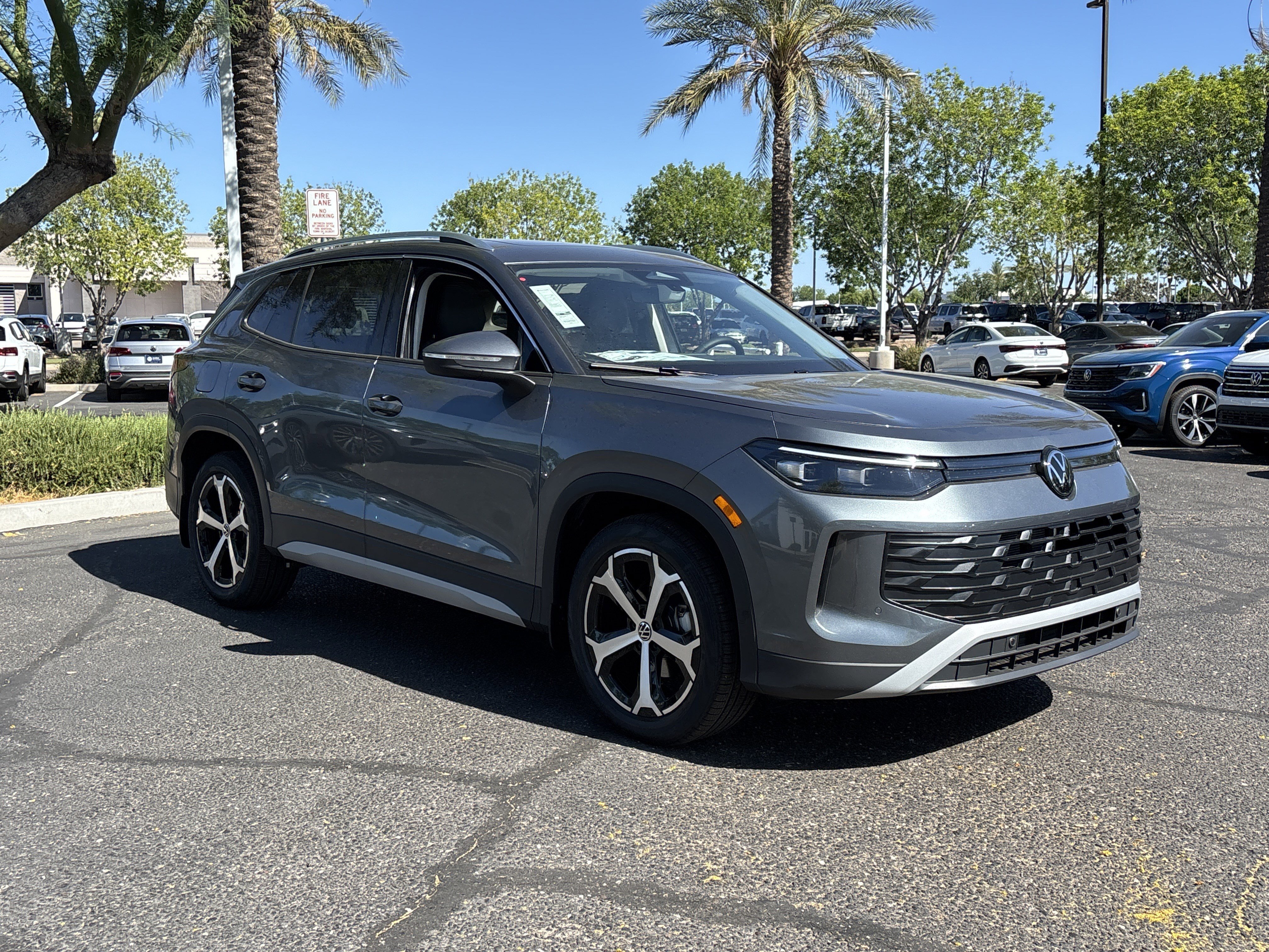 New 2026 Platinum Gray Metallic Volkswagen SE image 4