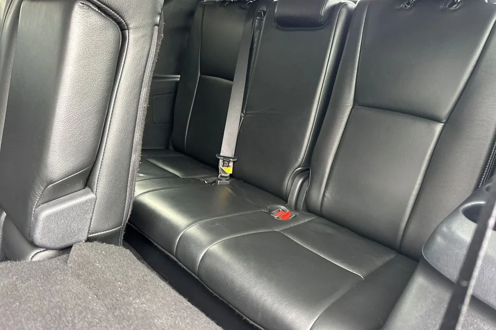 Used 2022 Beige Toyota L image 15