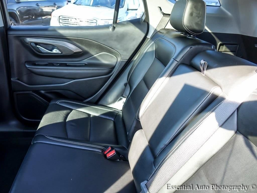 2023 GMC TERRAIN - Image 11