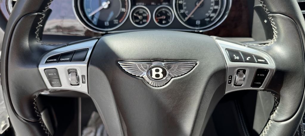 Used 2012 Black Bentley Base image 30