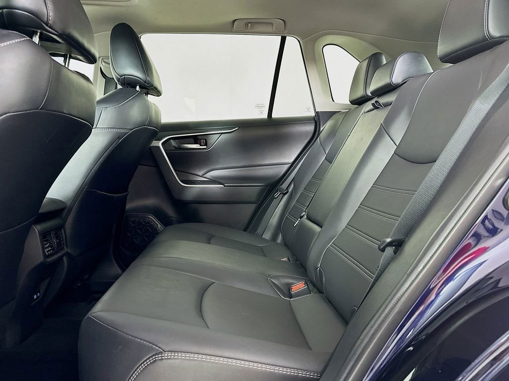 Used 2022 Blue Toyota XLE Premium image 3