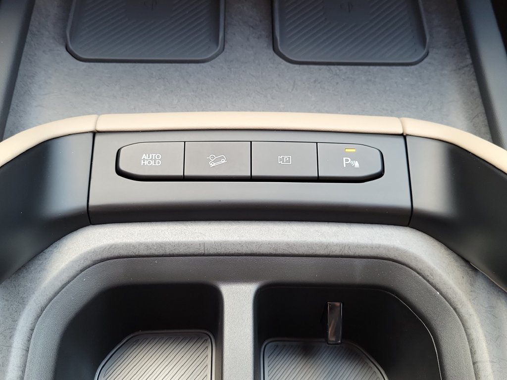 New 2027 Glacial White Pearl Kia EX image 38