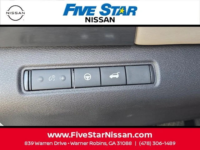 Used 2024 White Nissan SL image 28