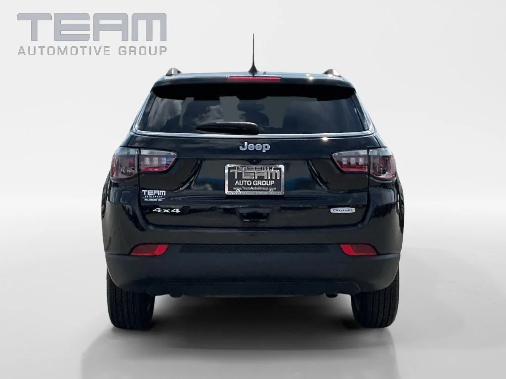 Used 2024 Black Jeep Latitude image 6