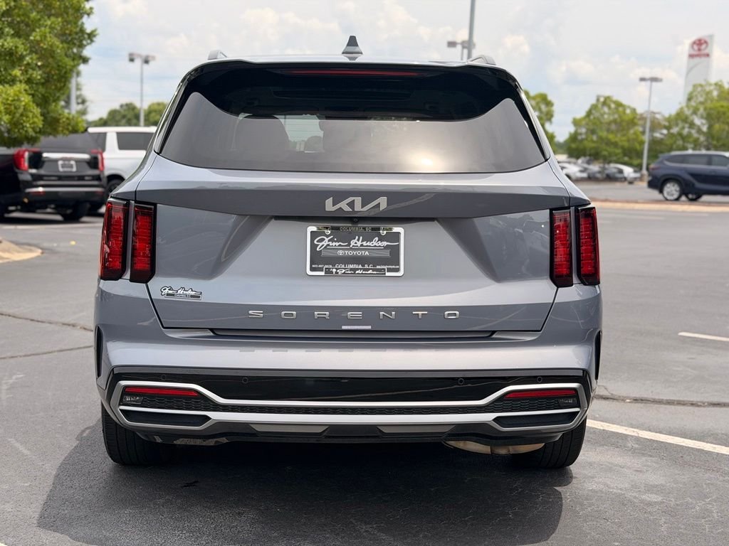 Used 2022 Silver Kia S image 13