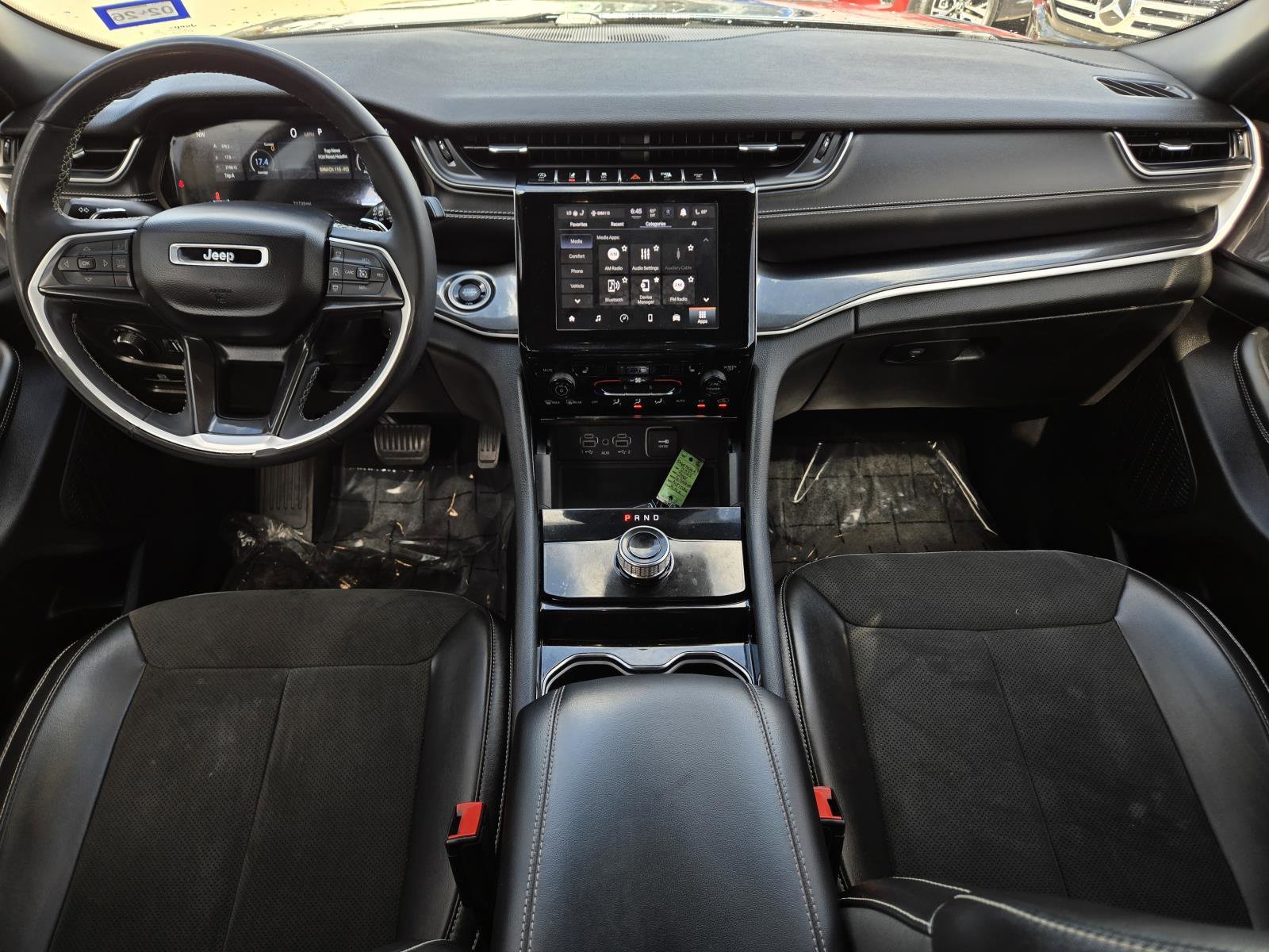 Used 2023 Diamond Black Crystal Pearlcoat Jeep Altitude image 34