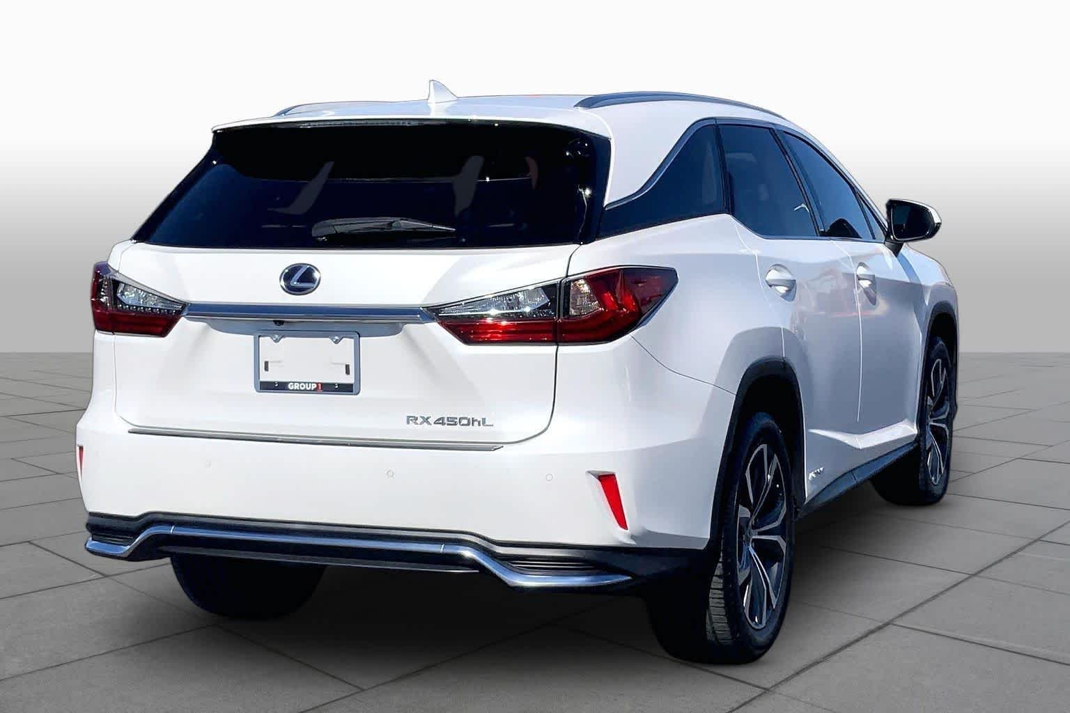 Used 2020 Eminent White Pearl Lexus  image 13