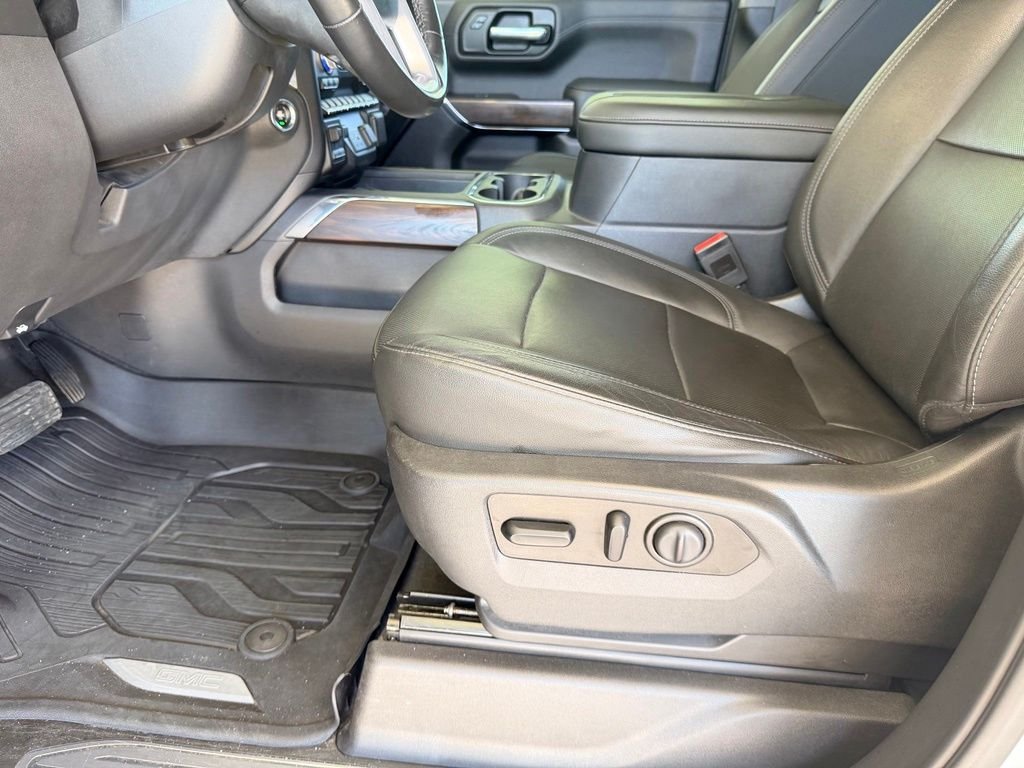 Used 2019 White GMC SLT image 15
