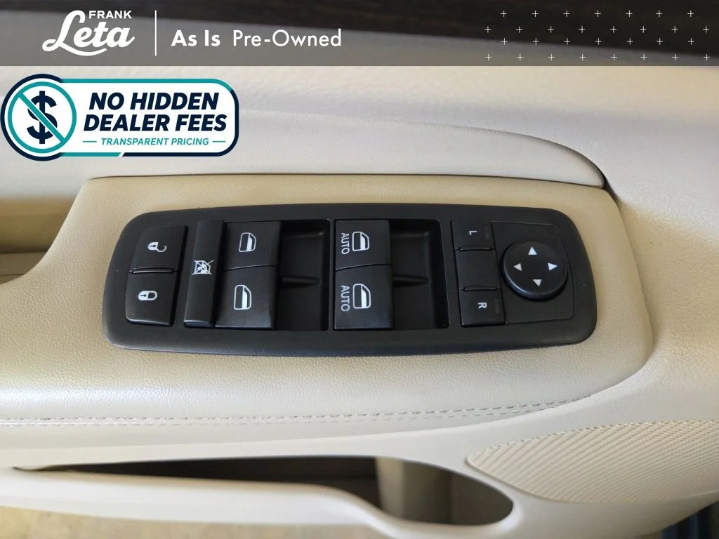 Used 2014 Black Jeep Laredo image 20