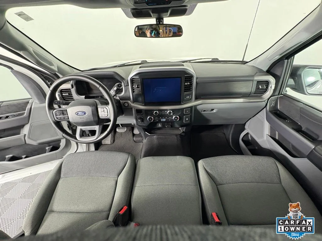 Used 2025 Oxford White Ford XLT image 4