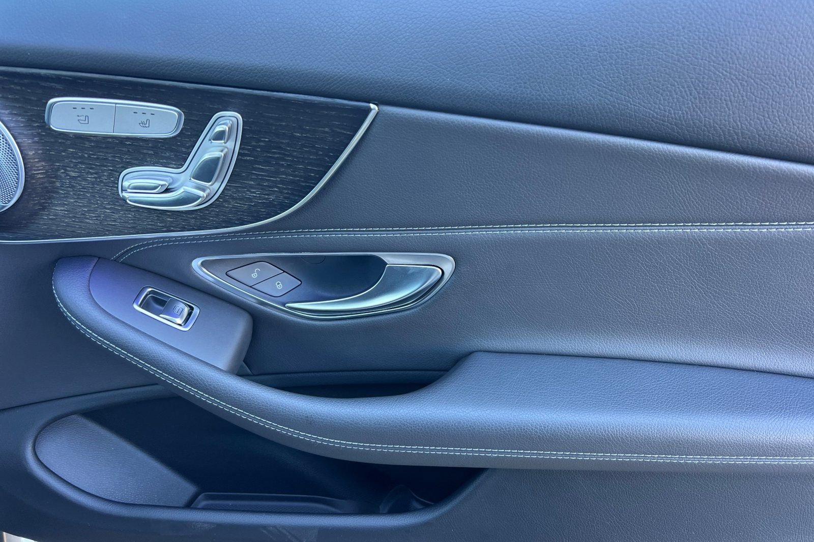 Used 2019 Mojave Silver Metallic Mercedes-Benz C 300 image 19