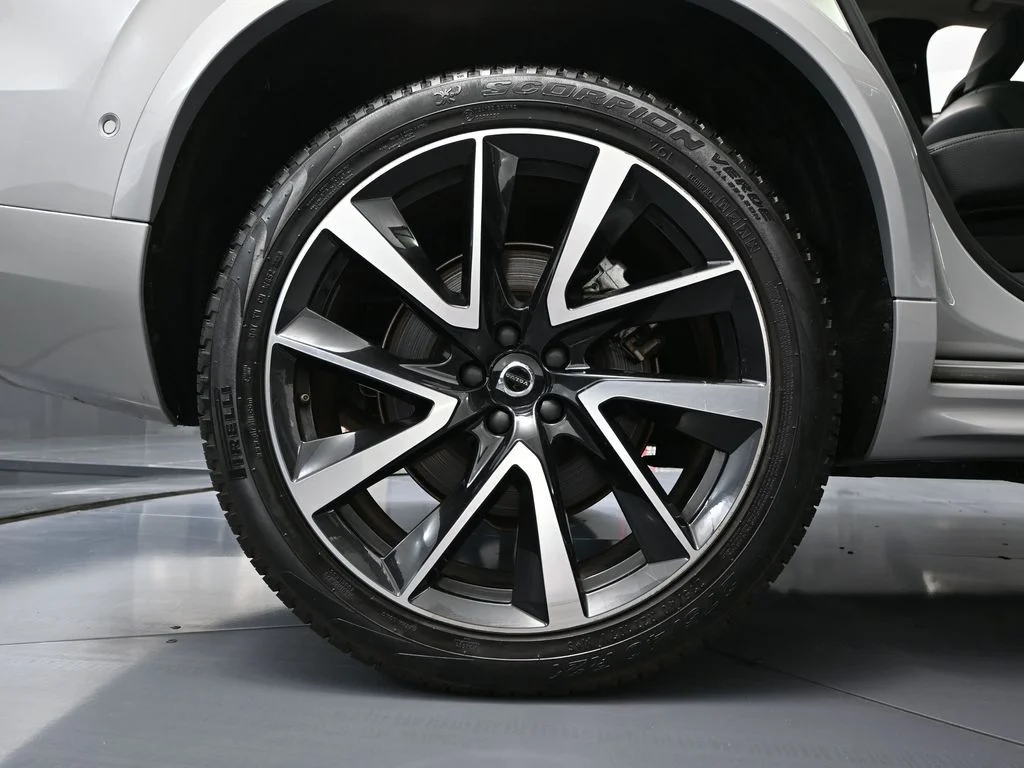 2024 Volvo XC90 Plus - Photo 14