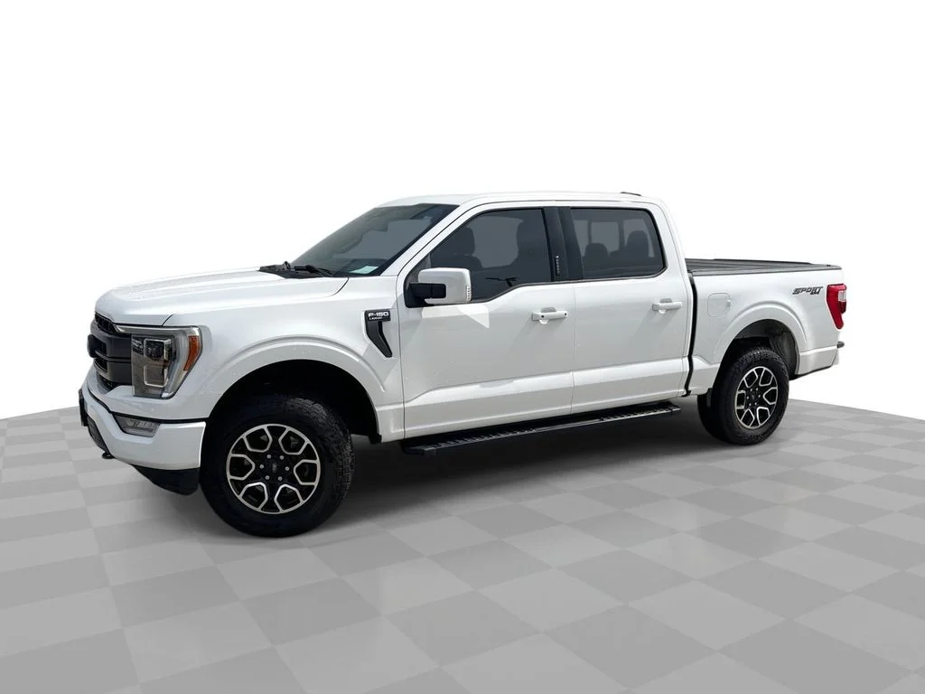 Used 2021  Ford Lariat image 1