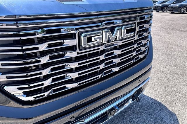 Used 2024 Black GMC Denali Ultimate image 33