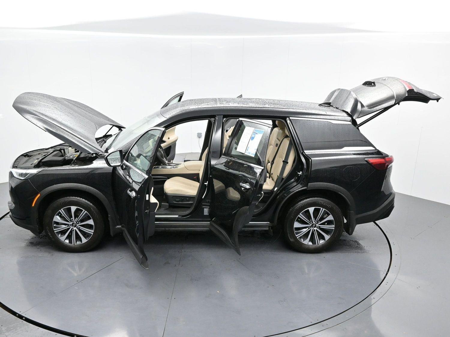 Used 2023 Mineral Black INFINITI PURE image 46