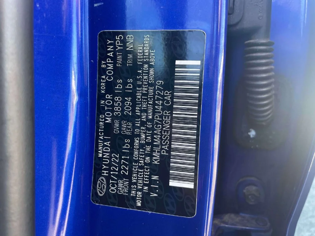 Certified Used 2023 Blue Hyundai SEL image 18