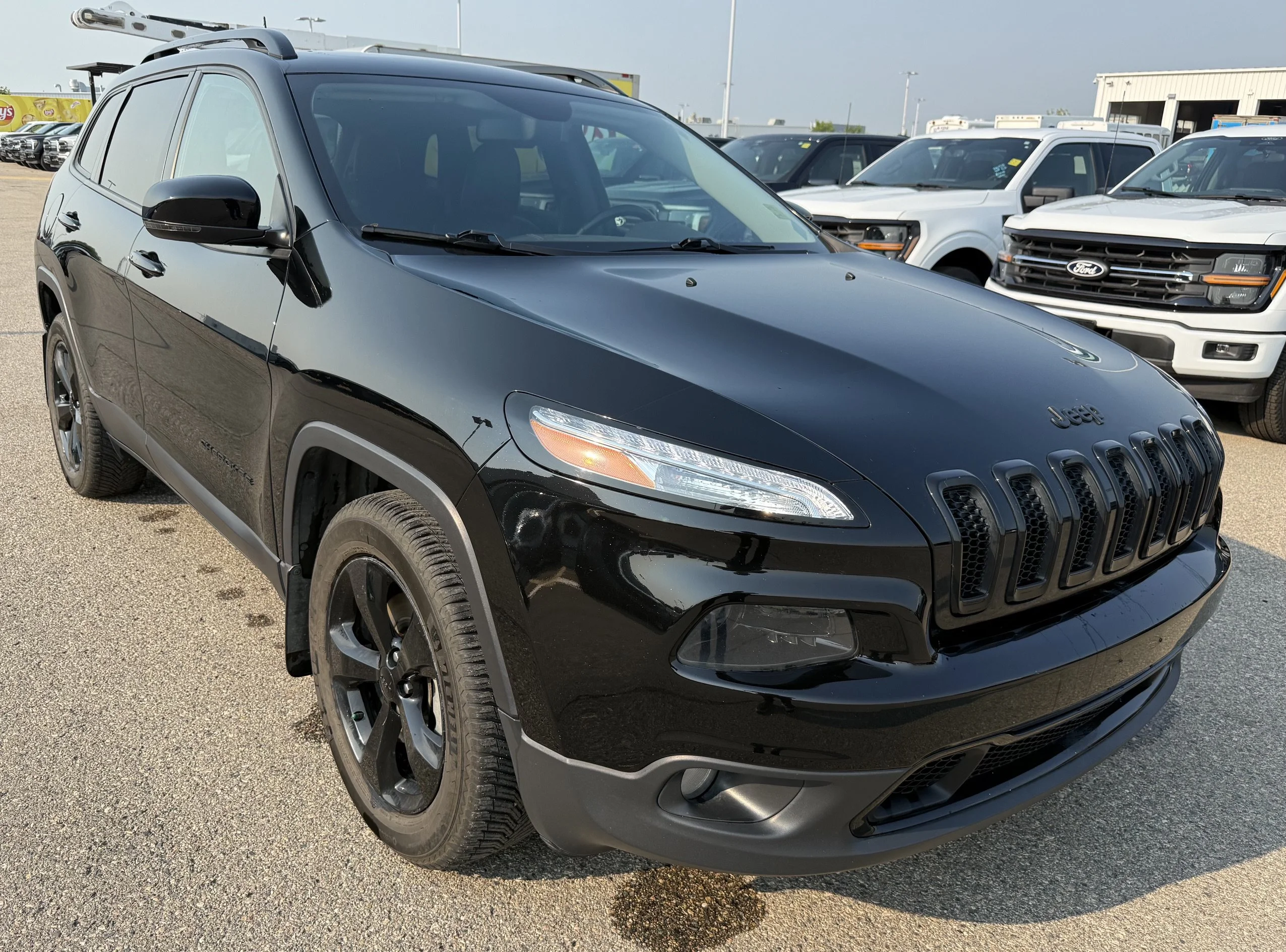 Used 2018 Diamond Black Crystal Pearl Jeep LIMITED **New Arrival** image 7