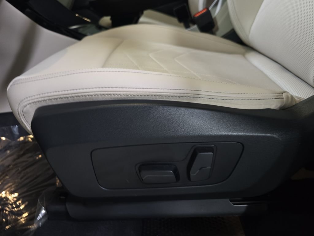 Certified Used 2023 Alpine White BMW xDrive28i image 28