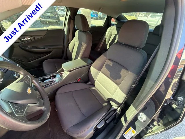 Used 2022 Gray Chevrolet LS image 37