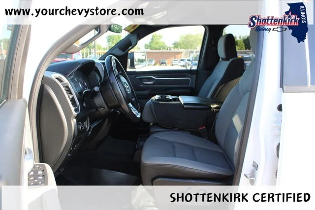 Used 2022 White Ram Big Horn/Lone Star image 14