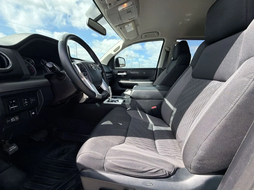 2016 Toyota Tundra SR5 - Photo 15