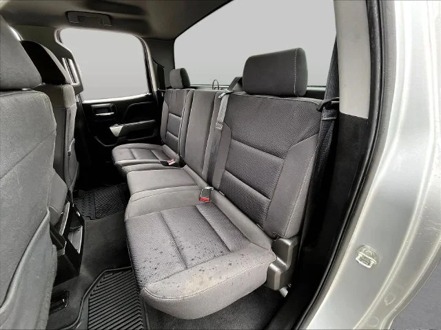 Used 2019 Silver Chevrolet LT image 25