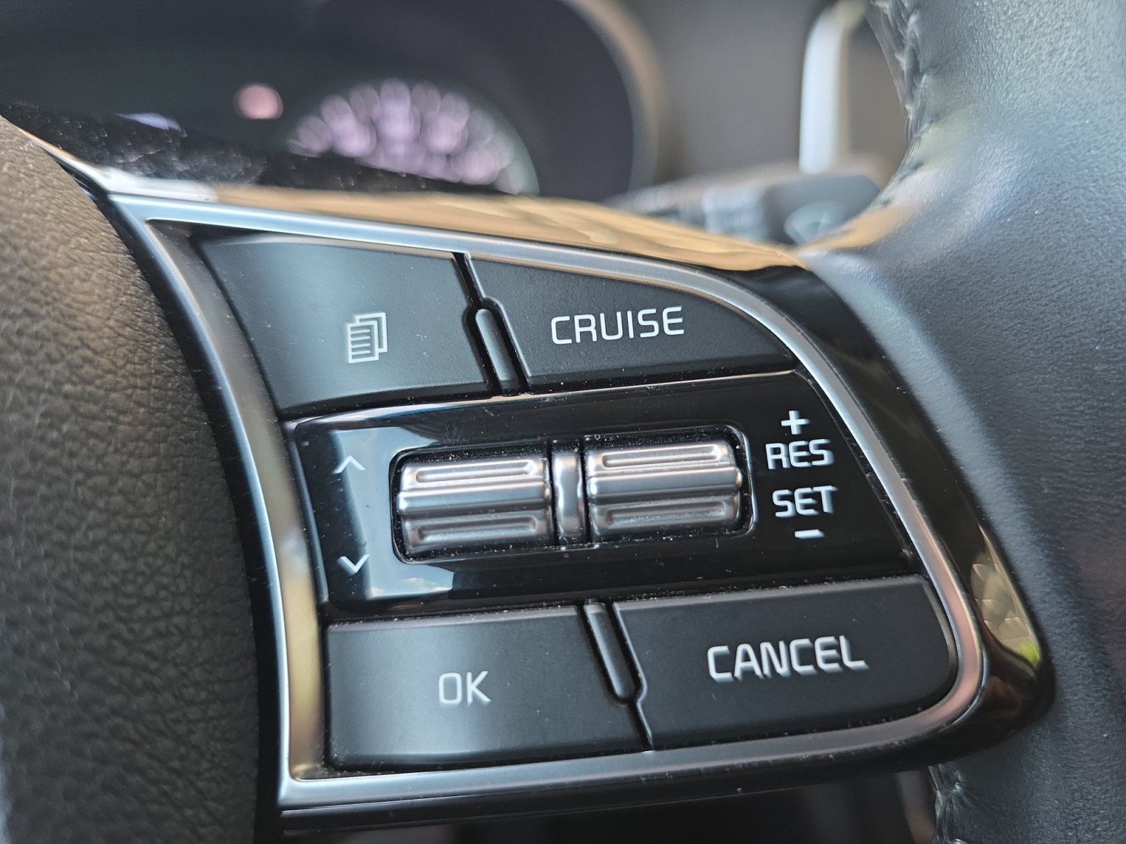 Used 2019 Passion Red Kia S image 23
