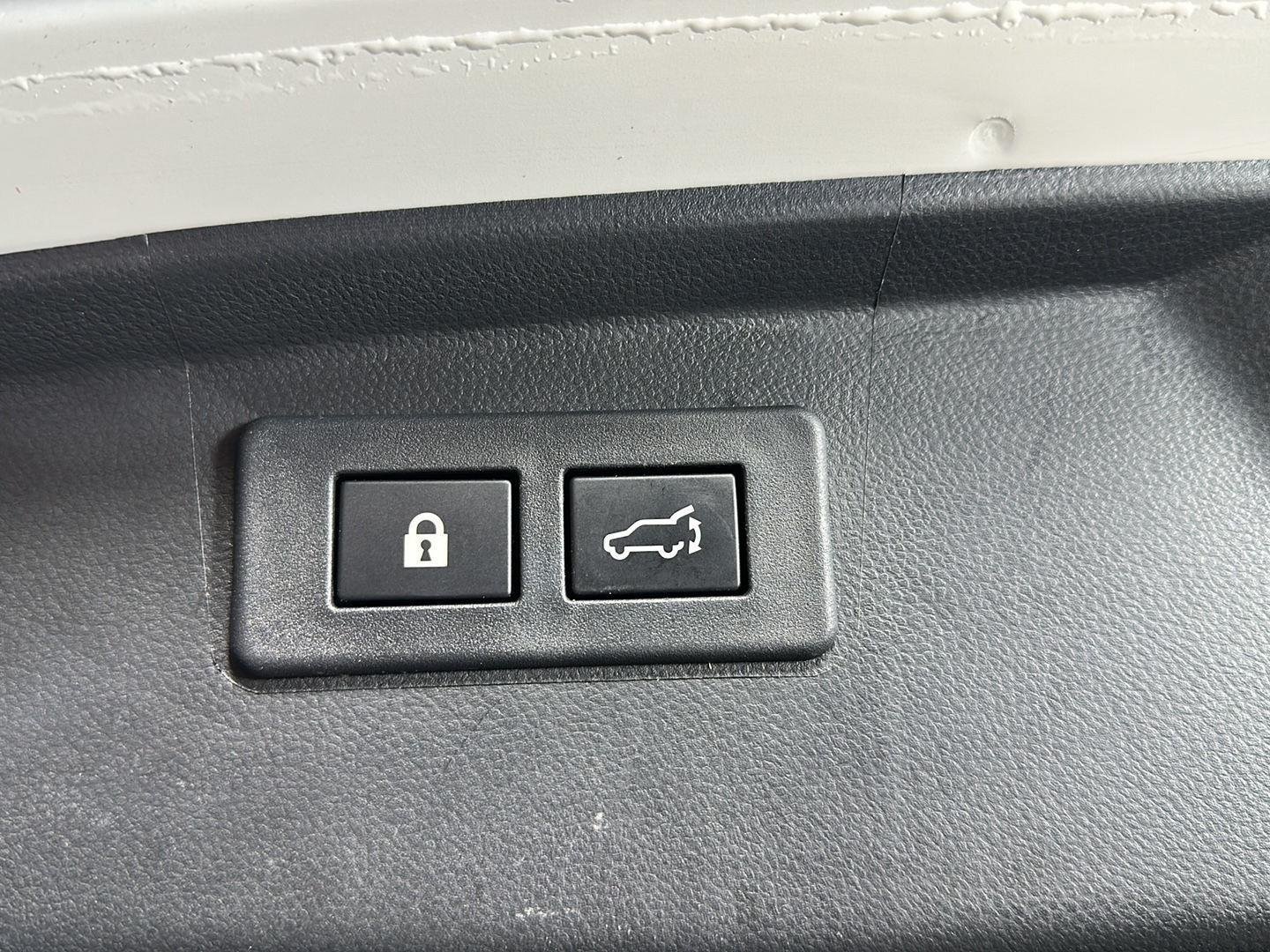 Certified Used 2025 Crystal White Pearl Subaru Premium image 23