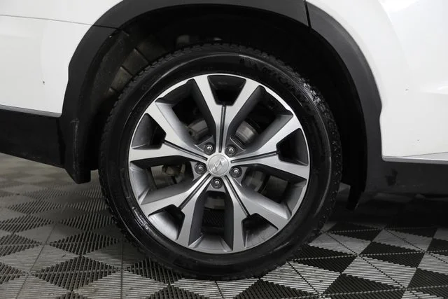 Used 2021 White Hyundai SEL image 12