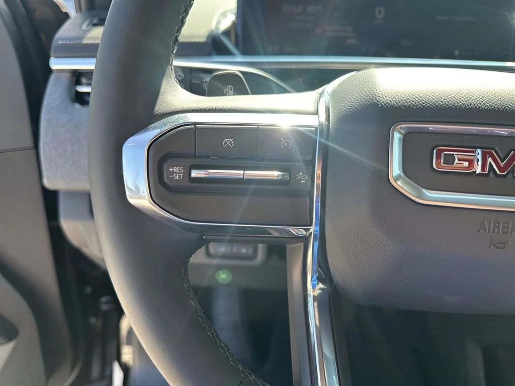 New 2026 Onyx Black GMC Elevation Extended Range image 34
