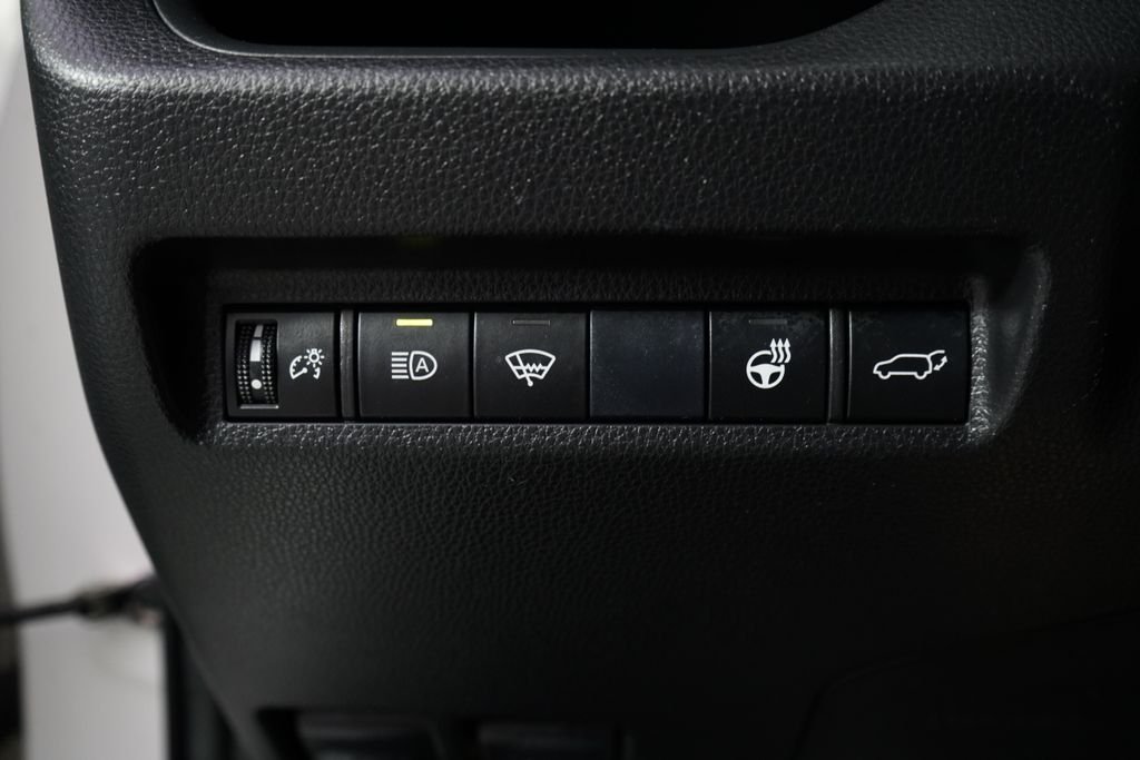 Used 2020 Super White Toyota XLE image 24