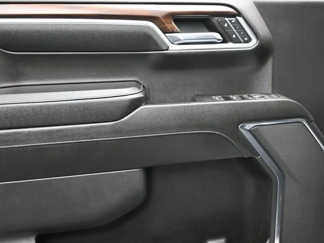 2024 GMC Sierra 1500 SLT - Photo 11