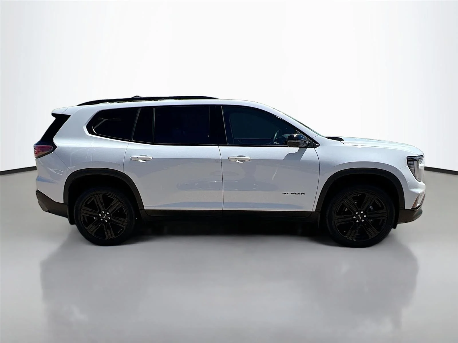 2026 GMC Acadia Elevation - Photo 17