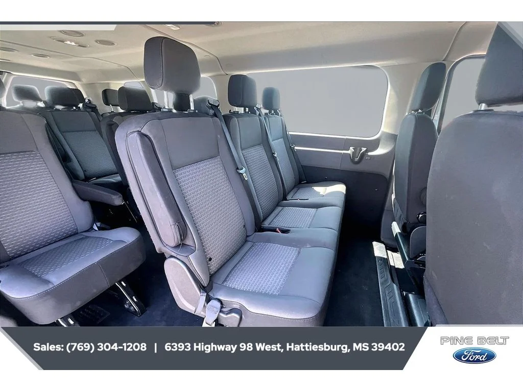 Used 2023 Oxford White Ford XLT image 19