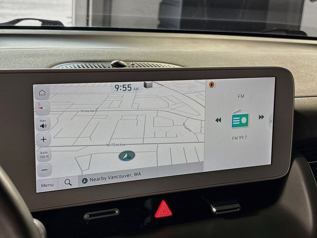 Used 2024 Gold Hyundai SEL image 16