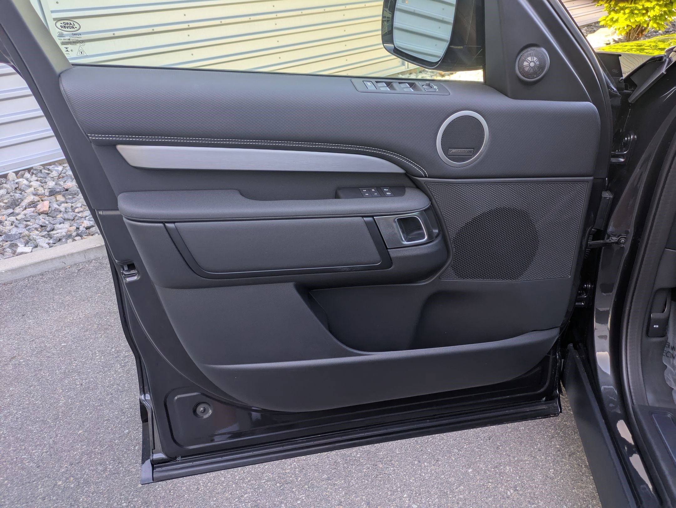 New 2026 Carpathian Grey Land Rover Gemini Edition image 13