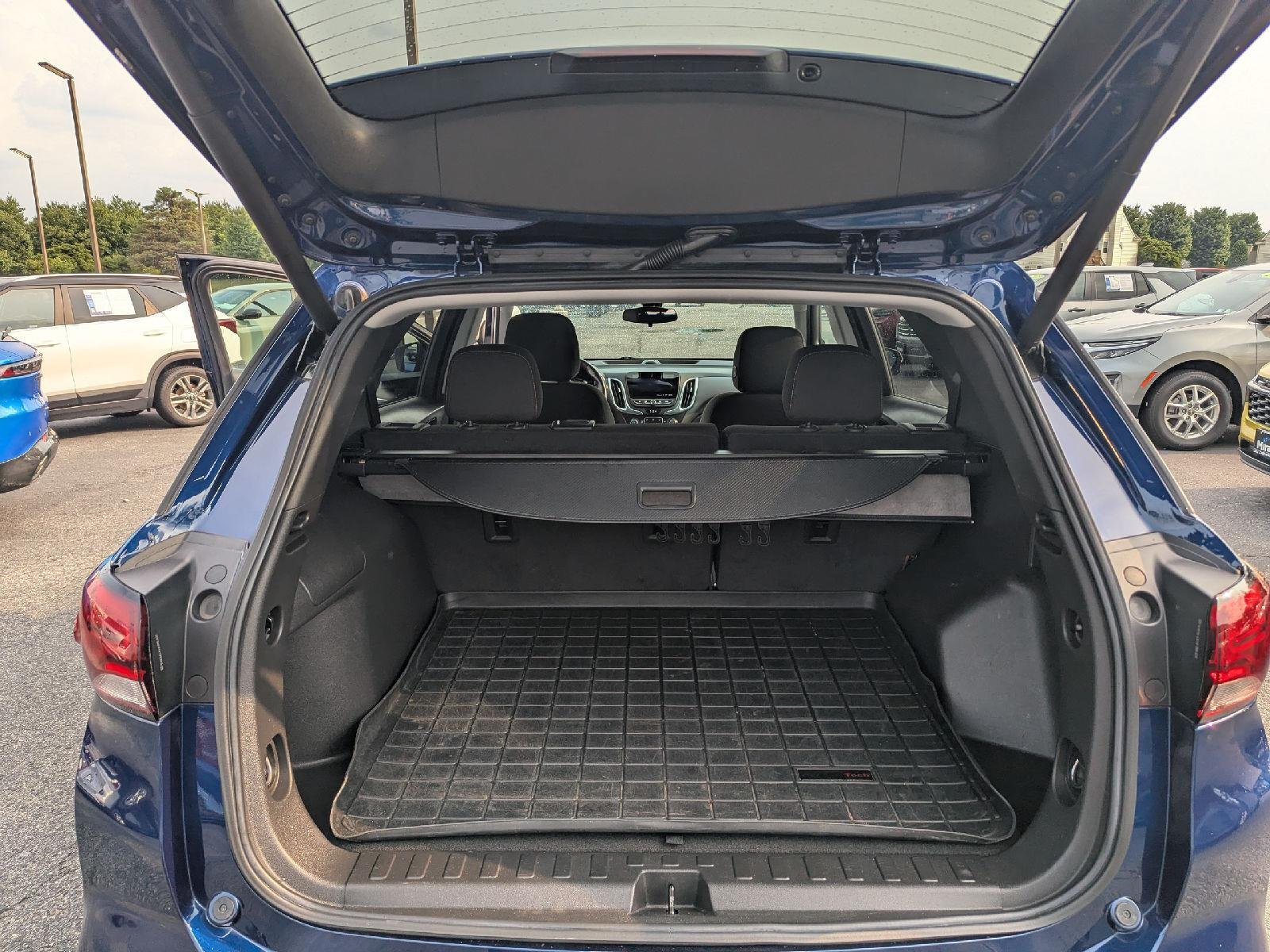 Used 2022 Blue Glow Metallic Chevrolet LT image 26