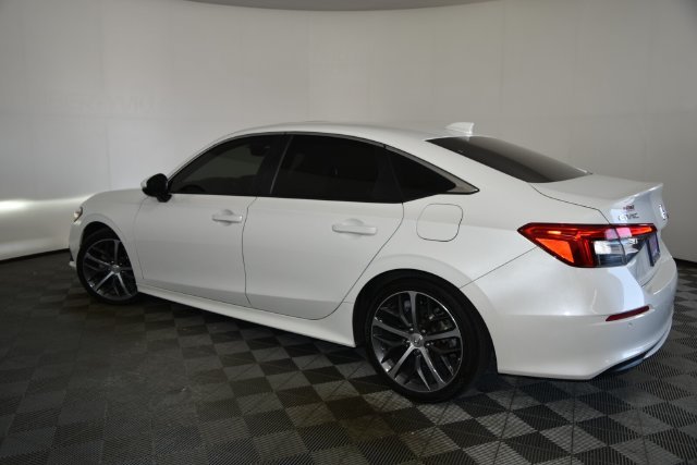 Used 2023  Honda Touring image 10