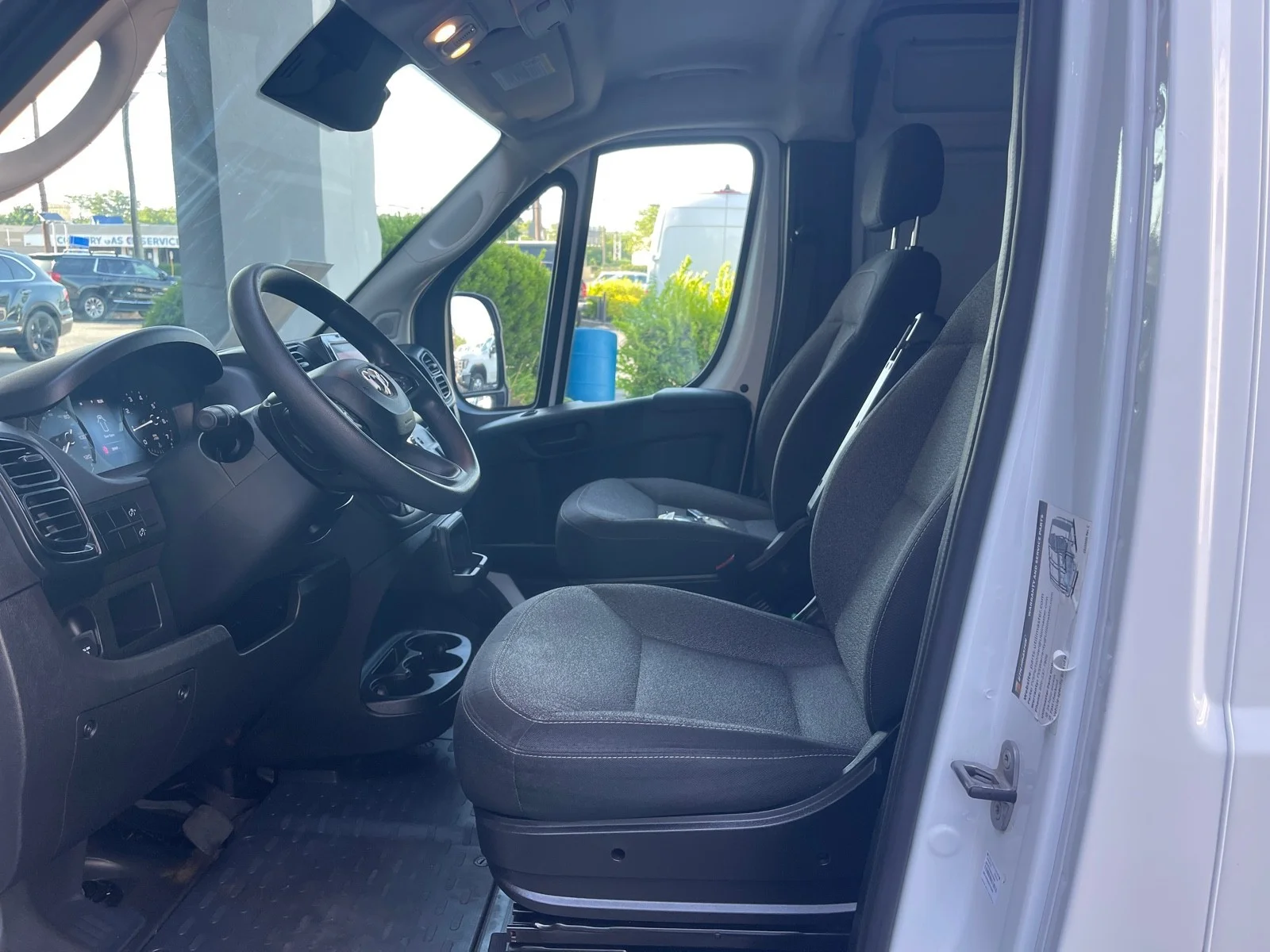 Used 2023 WHITE Ram  image 13