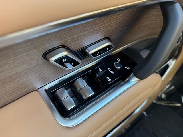 New 2026 Belgravia Green Land Rover SE image 16