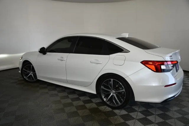 Used 2023  Honda Touring image 10