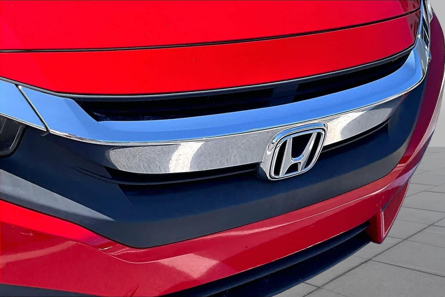 Used 2017 RED Honda LX image 29