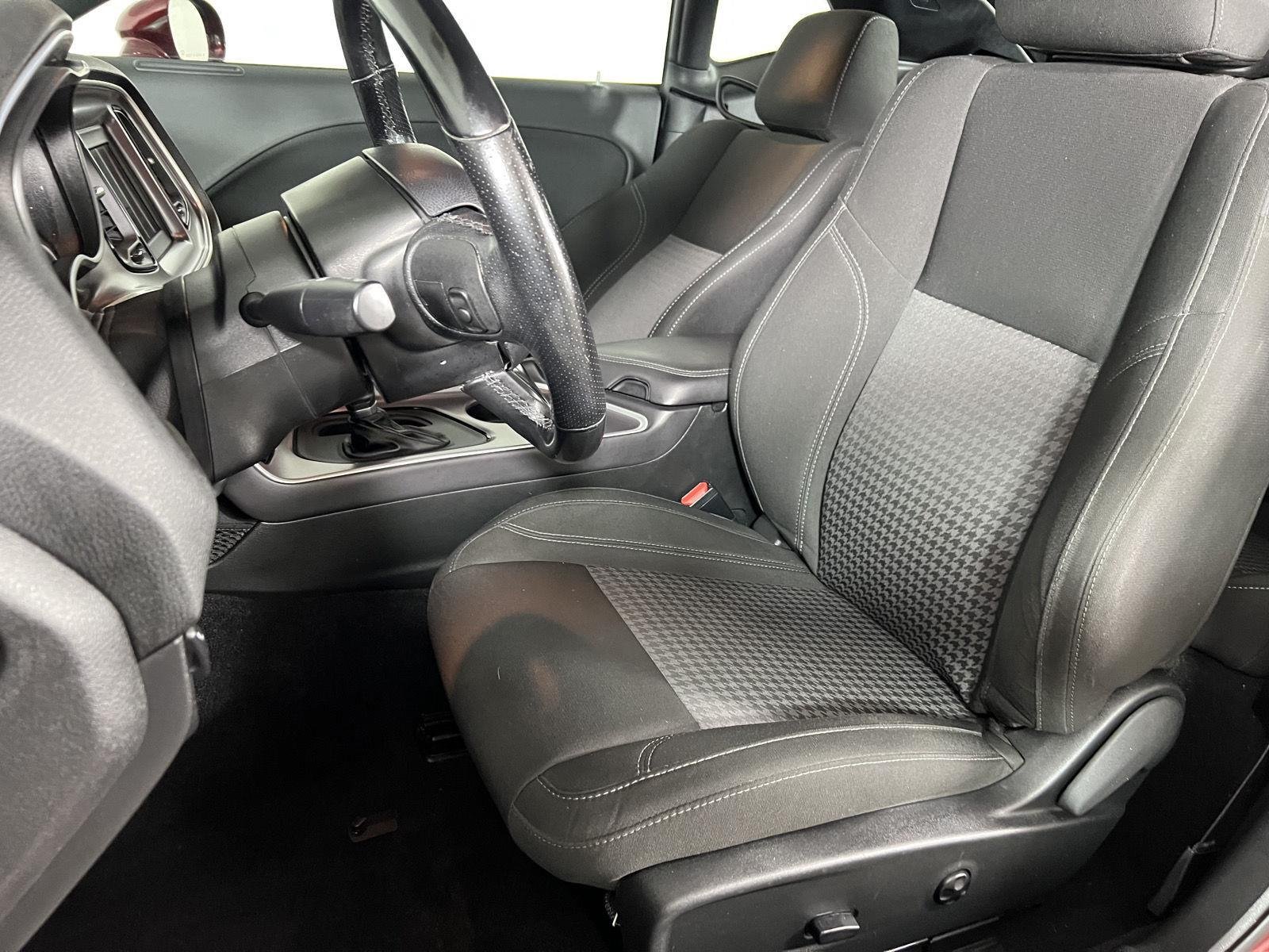 Used 2020 Rd Dodge SXT image 29