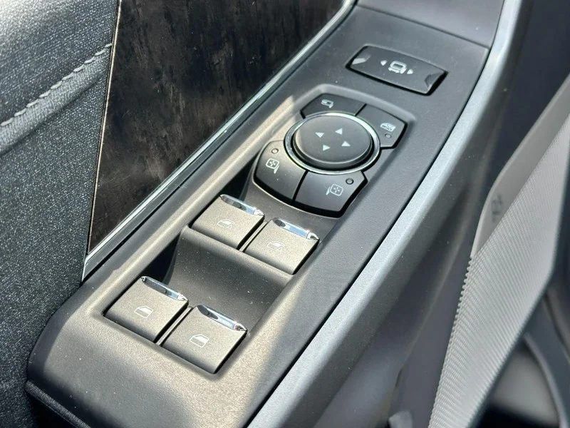 New 2026 Glacier Gray Metallic Tri-Coat Ford LARIAT 4WD Crew Cab 6.75