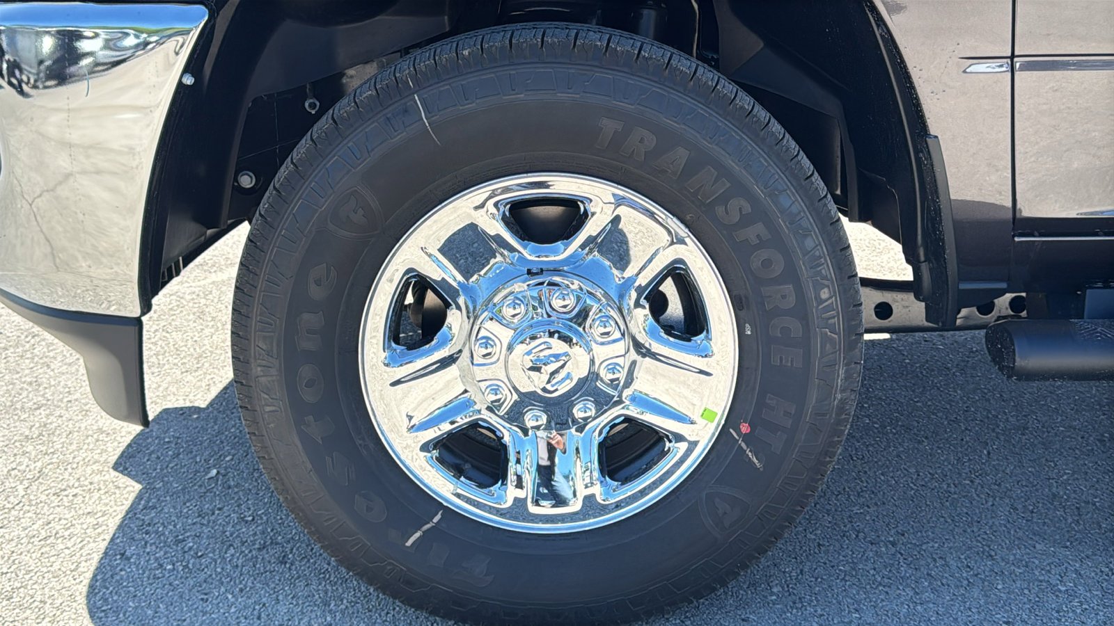 New 2026 Granite Crystal Metallic Clear-Coat Exterior Paint RAM Tradesman image 24