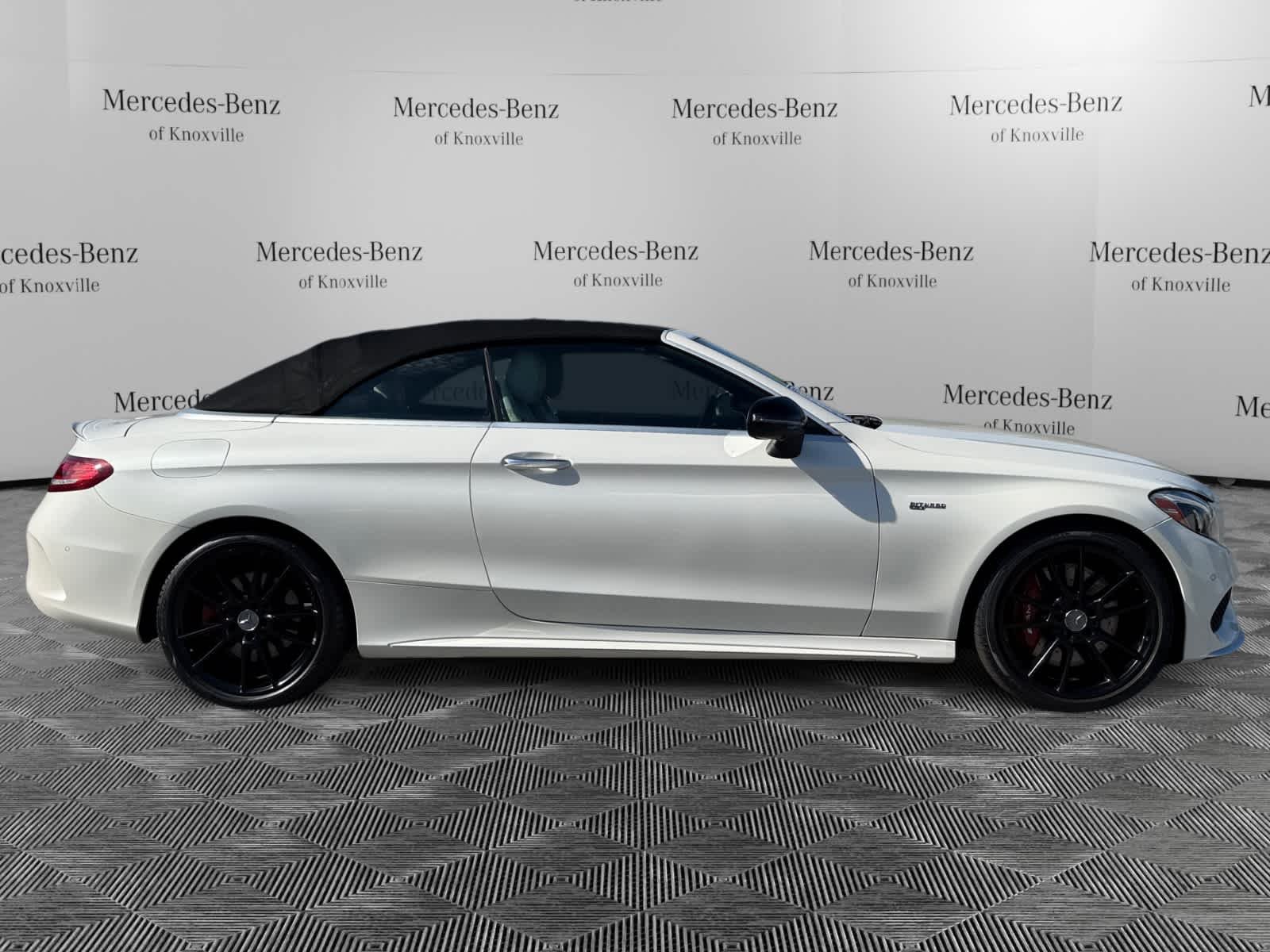 Used 2017 designo Diamond White Metallic Mercedes-Benz AMG® C 43 image 6