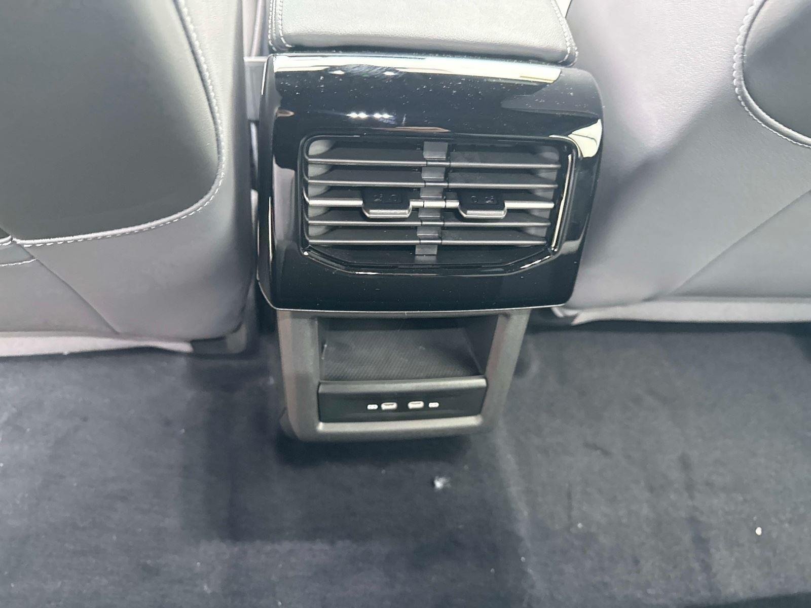 2025 Volkswagen ID.4 PRO - Photo 18