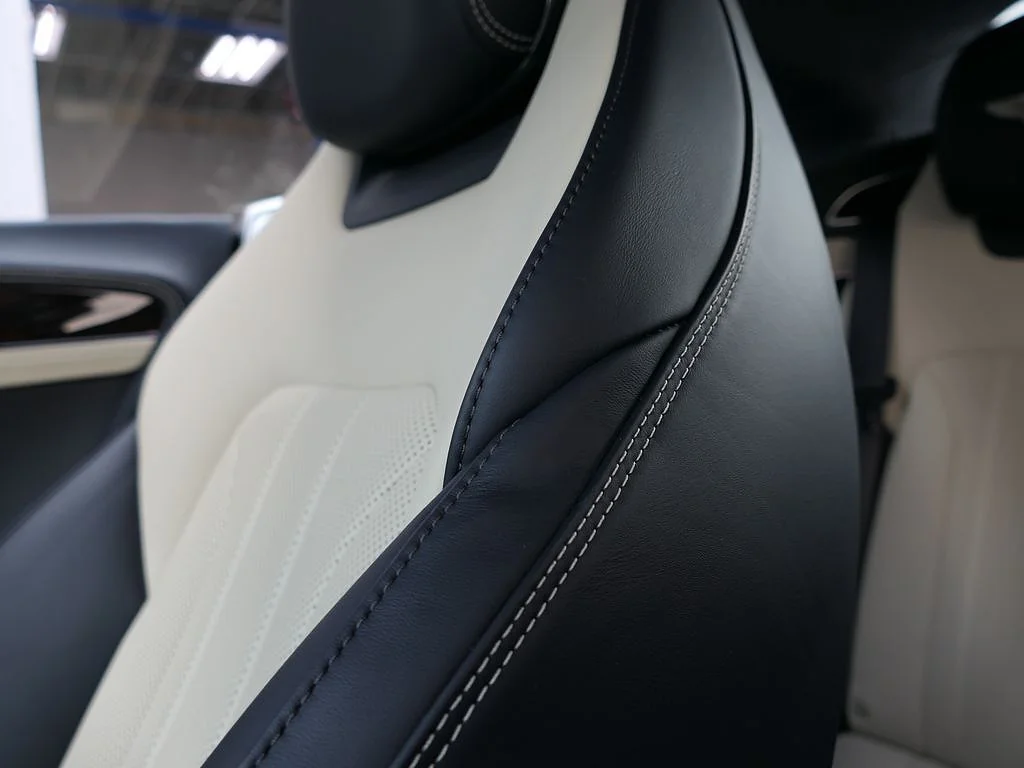 Used 2023 WHITE Bentley GT V8 image 9