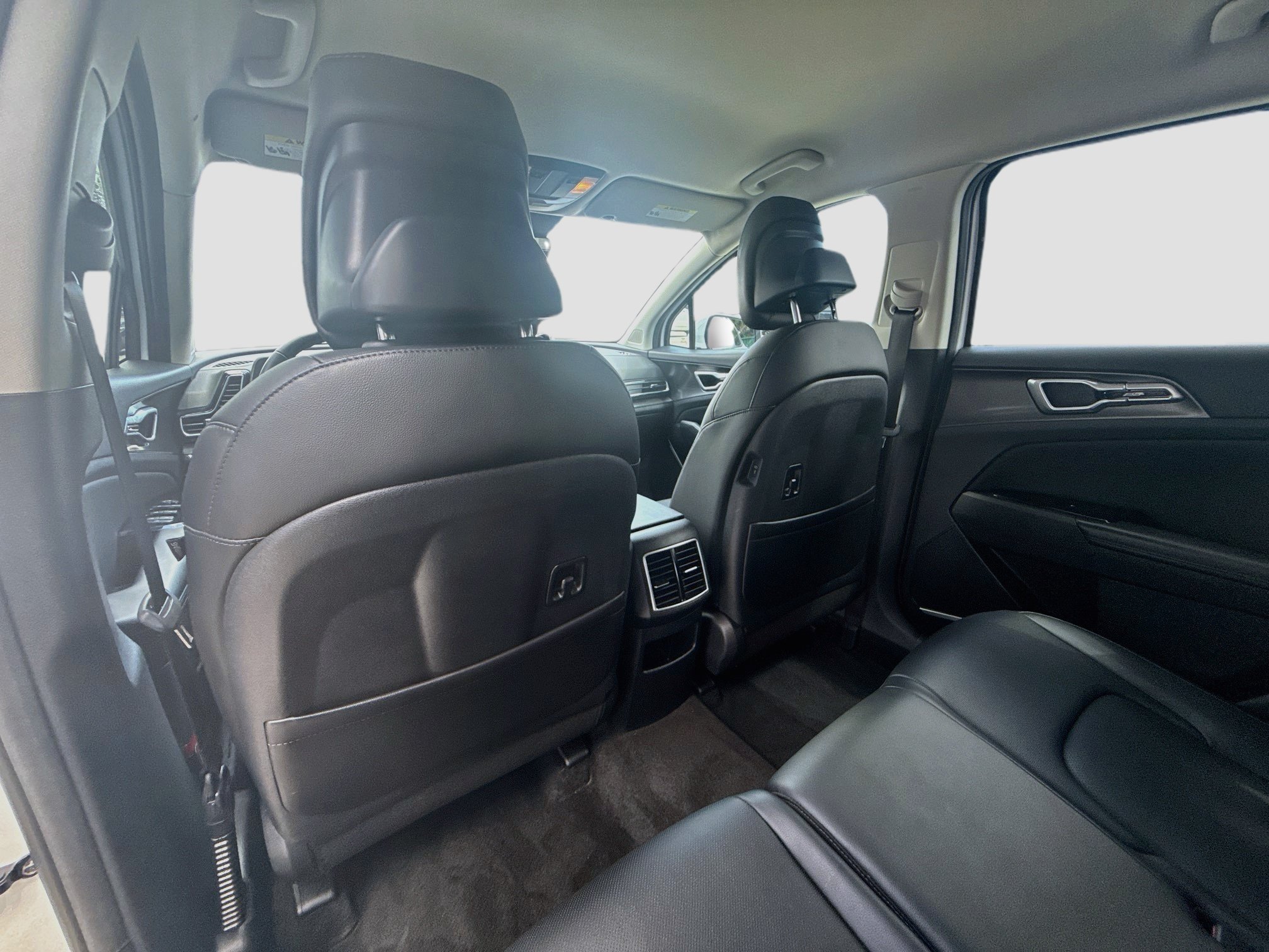 Used 2024 Glacial White Pearl Kia EX image 21